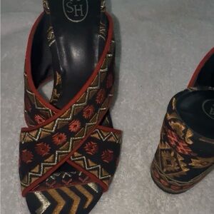 Women's Black and Gold Patterned Heels